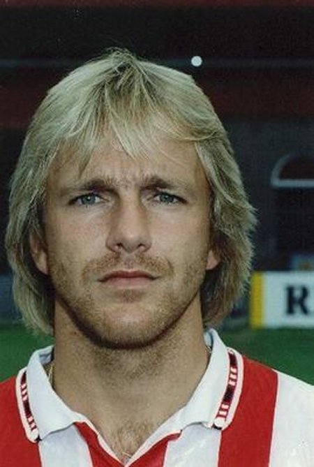 Mike  Snoei