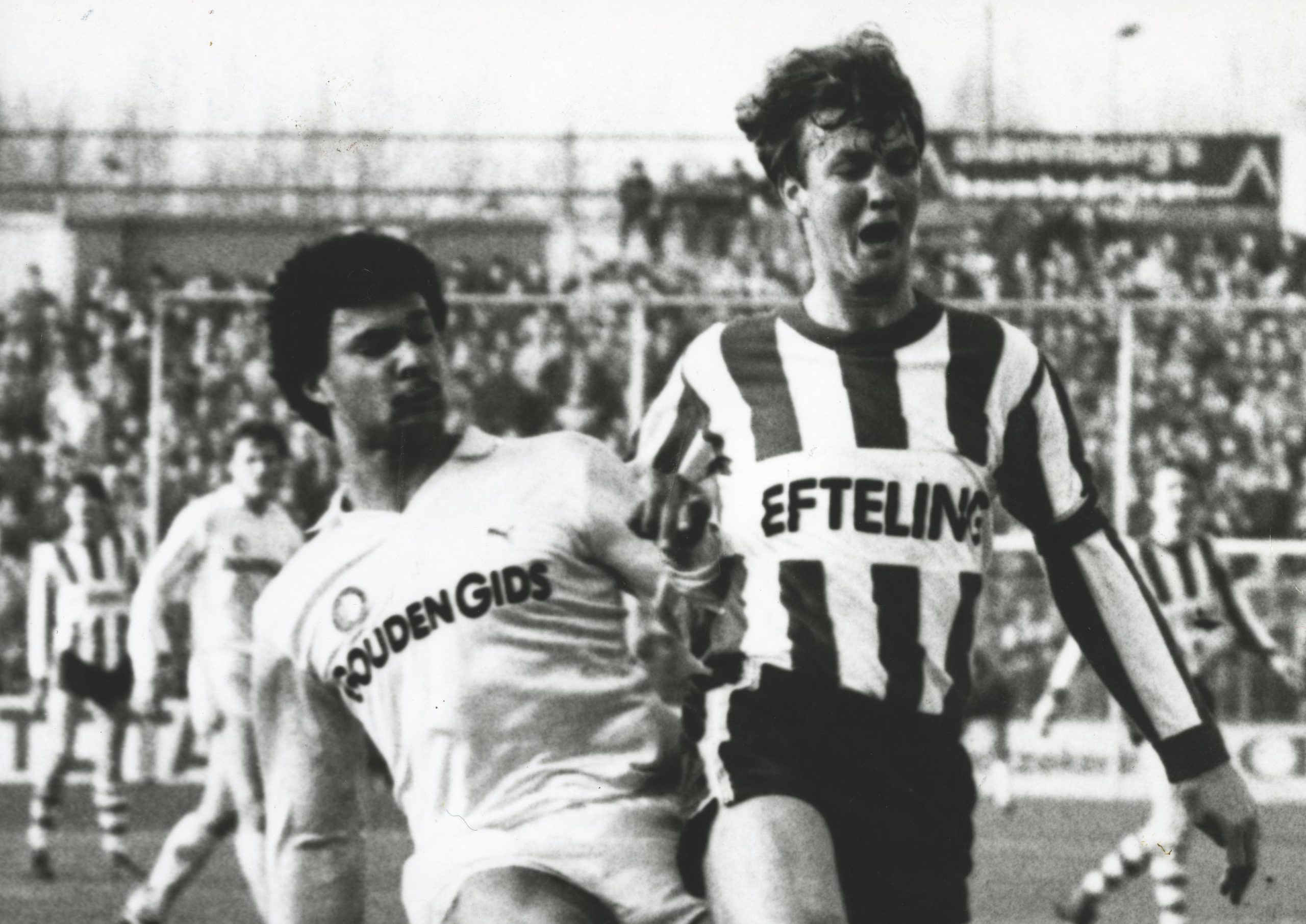 23_01_1983_Sparta_Feyenoord_2-3_L._v._Gaal_wint_een_duel_Gullit-1-scaled.jpg